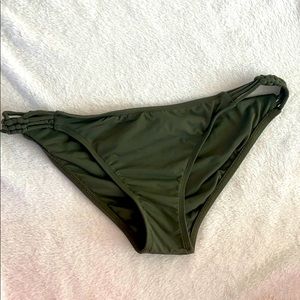 L space bikini bottoms